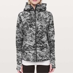 lululemon athletica Women's Black & Gray Patterned Hooded Jacket